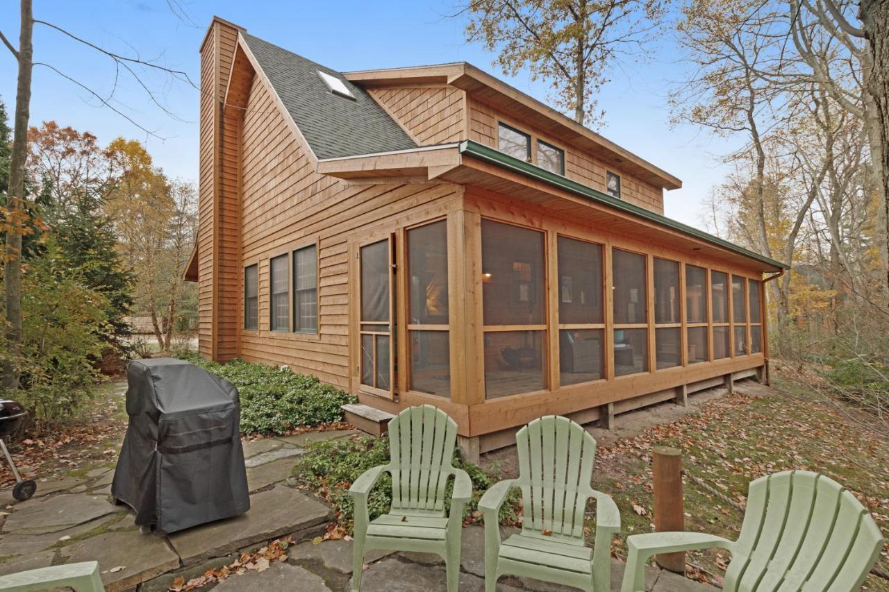 Kingfisher Cove Cabin 2 Saugatuck Exterior photo